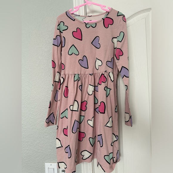 Two H&M girls printed long sleeve dresses a Barbie and hearts - Picture 3 of 4